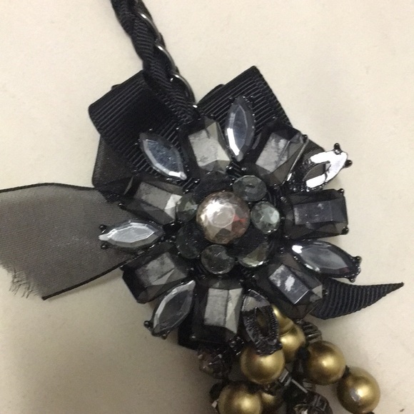 Talbots statement necklace - Picture 3 of 5